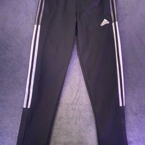 Adidas Tiro 21 Youth Size Medium Never Worn